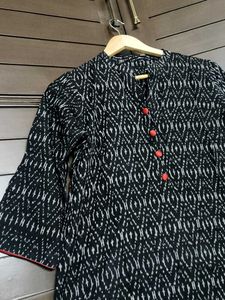 Women Black Printed Elegant Kurta
