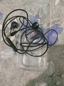 Boat Earphone