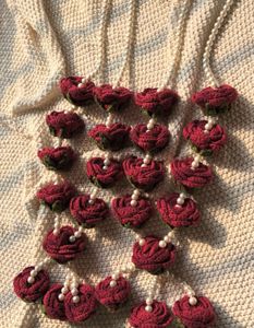 Crochet Rose Pearl garland