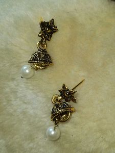 Neckpiece And Earpiece