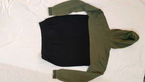 Hooded Sweater/ Pullover