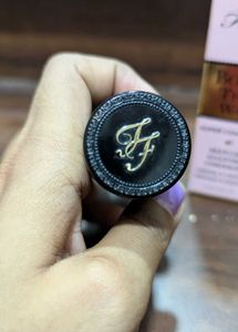Too Faced Born This Way Concealer💓🥰