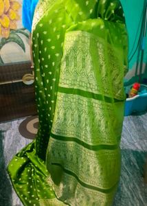 New Mehendi Colour Banarasee Silk Saree, Double-sided Saree That Can Be Wore Both Sides Without Getting Noticed