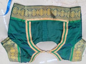 Green Designer Blause