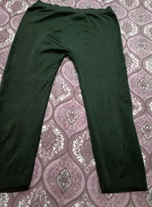 Comfy Black capri leggings