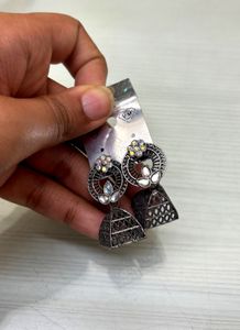 Stylish Silver Jhumka Earrings