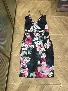 Beautiful Sleeevless Dress