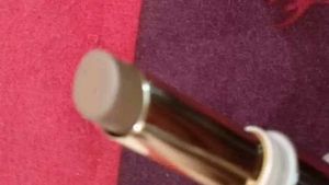 Lakme 9to5 Powerplay Priming Matte Lipstick