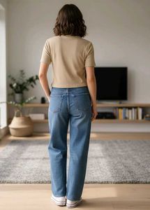 Women crop top