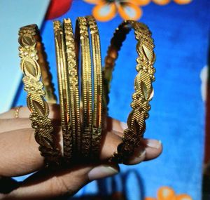 Golden Finishing Bangles ✨💖