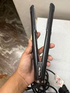 Alan Truman Mirror Titanium Straightener