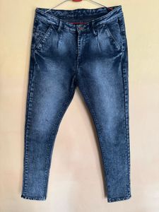 Men's Casual Graphic T-shirt with new jeans