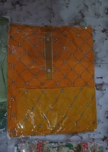 Set Of Five Unstiched Suit