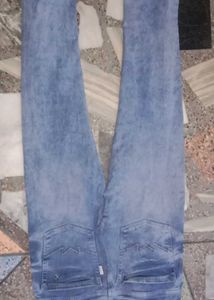 Stylish Light Blue Slim Fit Jeans for Men