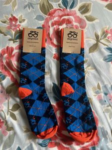 Unisex socks fits UK 6-8 (2 pairs)