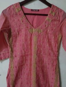 Pink &amp; Gold Embroidered Kurta