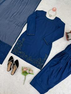 New Stayle Beautiful Pakistani Dress Inpoted Dres
