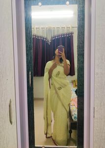 Cream Red Saree With Diamond 🤍