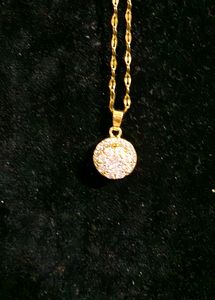 Anti-tarnish Rotating Pendant With Chain
