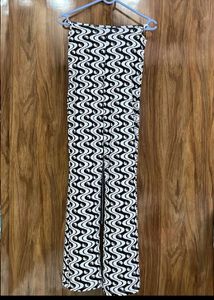 Patterned Black & White Skinny Leggings