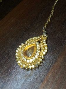 Elegant Gold Jewelry Set