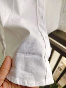 Women Solid White Casual Shirt