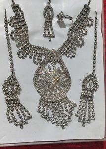 Sparkling Jewelry Set 2