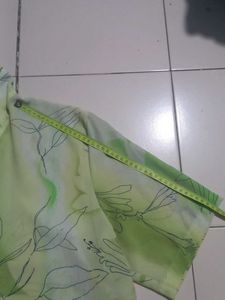 Green Floral Print Short Sleeve Blouse