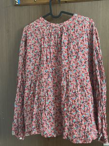 Very Pretty Multicoloured Top With Front Tie