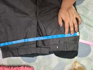 Men&#39;s Formal grey new trouser in 34 waist