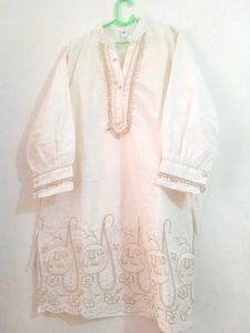 J&amp;G White Tunic with Gold Embellishments