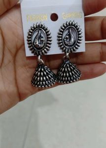 &#34;Introducing my 5 adorable oxidized Jhumkas