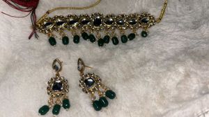 Elegant Green Kundan Jewelry Set