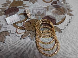 Earrings 💕 Bangles🌷 hairclip💗(Unused)