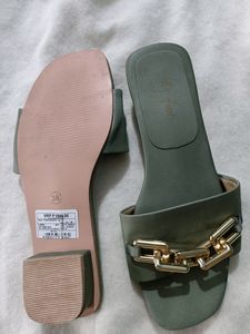 Slip-on Chunky Heels With Chain