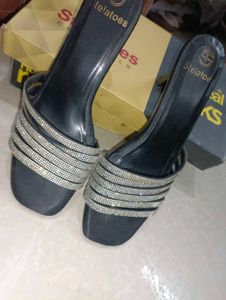 Stelatoes Heels With Stone Work