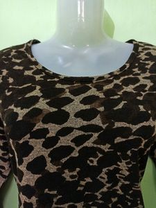 LEOPARD PRINTED FULL SLEEVE TOP