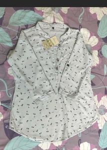 NEW Floral Print Shirt Top 🤍