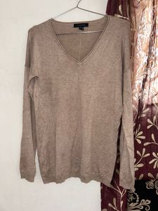 Taupe V-Neck Knit Top (Size M)