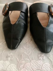 H&amp;M  black sandal