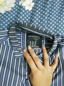 NAVY BLUE AND WHITE LINING SHIRT