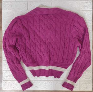 Stylish V-Neck Sweater ✅FIX RATE NO BARGAIN✅