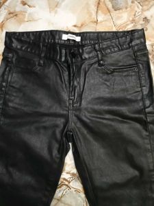 BLACK LEATHER SLIM FIT JEN&#39;S 🖤😎