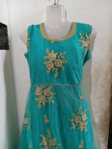 Beautiful Gown👗 For Girls