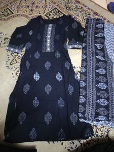 Black Kurti + Duppata