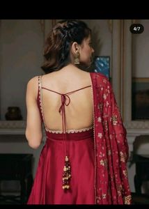 New/Unused Embroidered Satin Sleeveless Gown Set