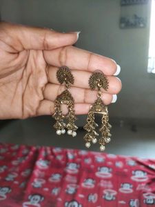 Vintage Gold Jhumka Earrings