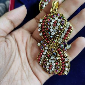 Jewellery Locate Set - Elegant Divine Adornments