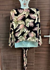 Stylish Floral Wrap Top