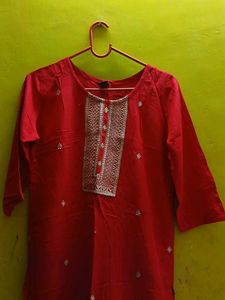 Dark Pink Embroidered Kurta